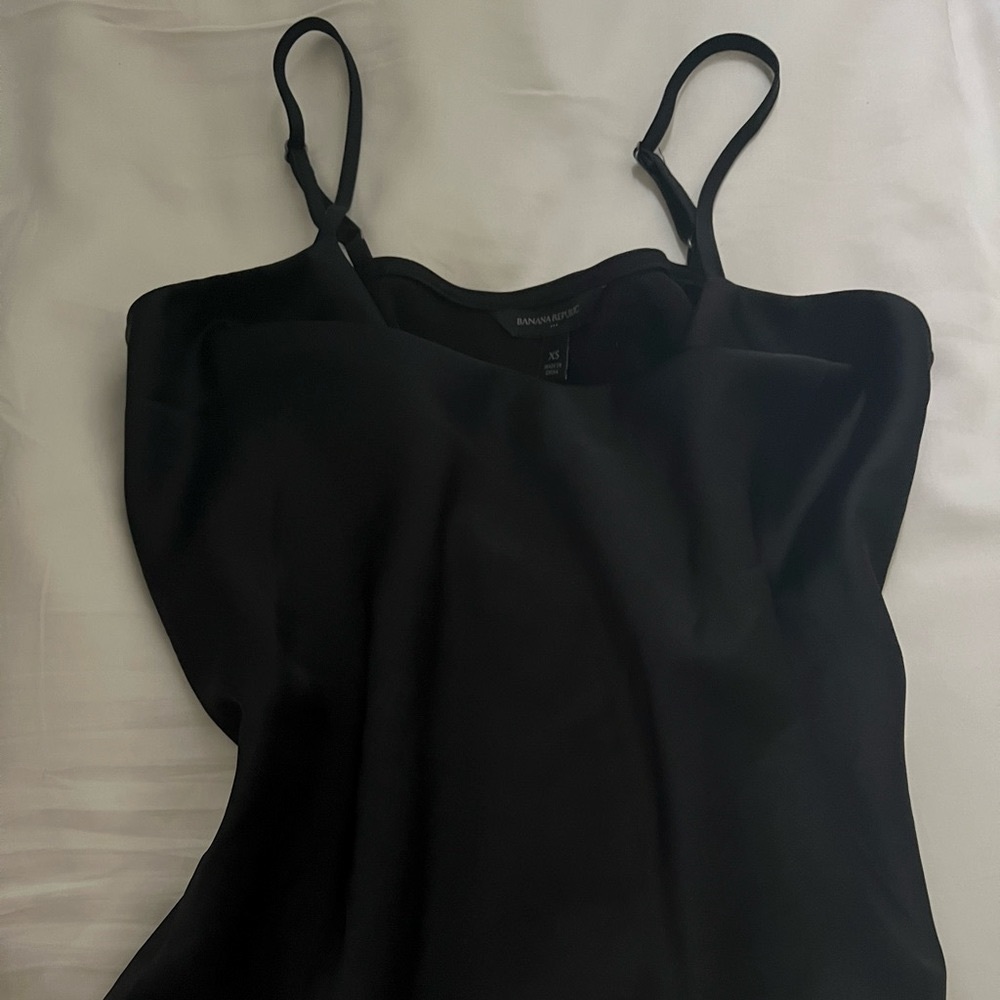 Banana Republic XS satin cowl-neck spaghetti strap top